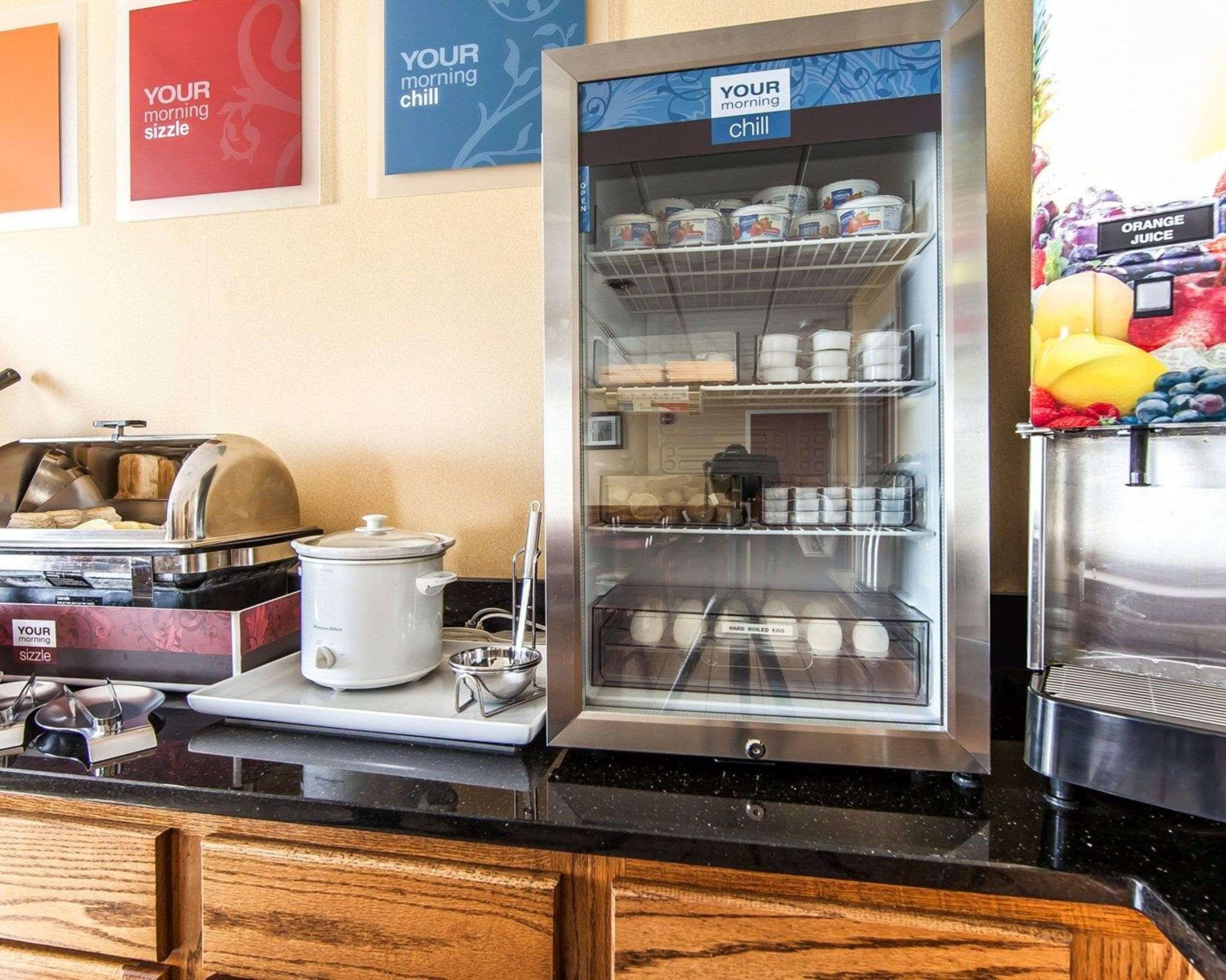 Quality Inn Seaman Экстерьер фото