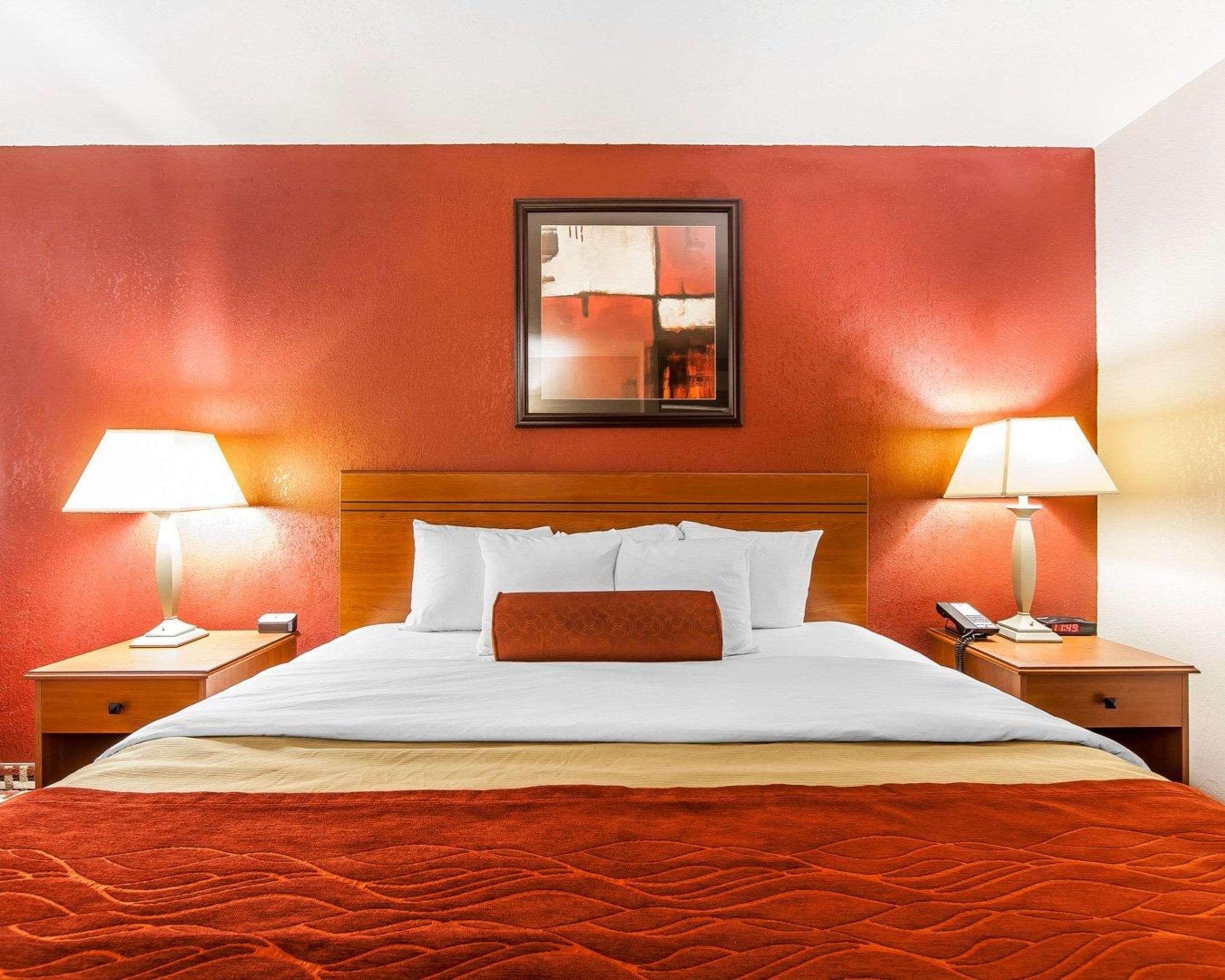 Quality Inn Seaman Экстерьер фото