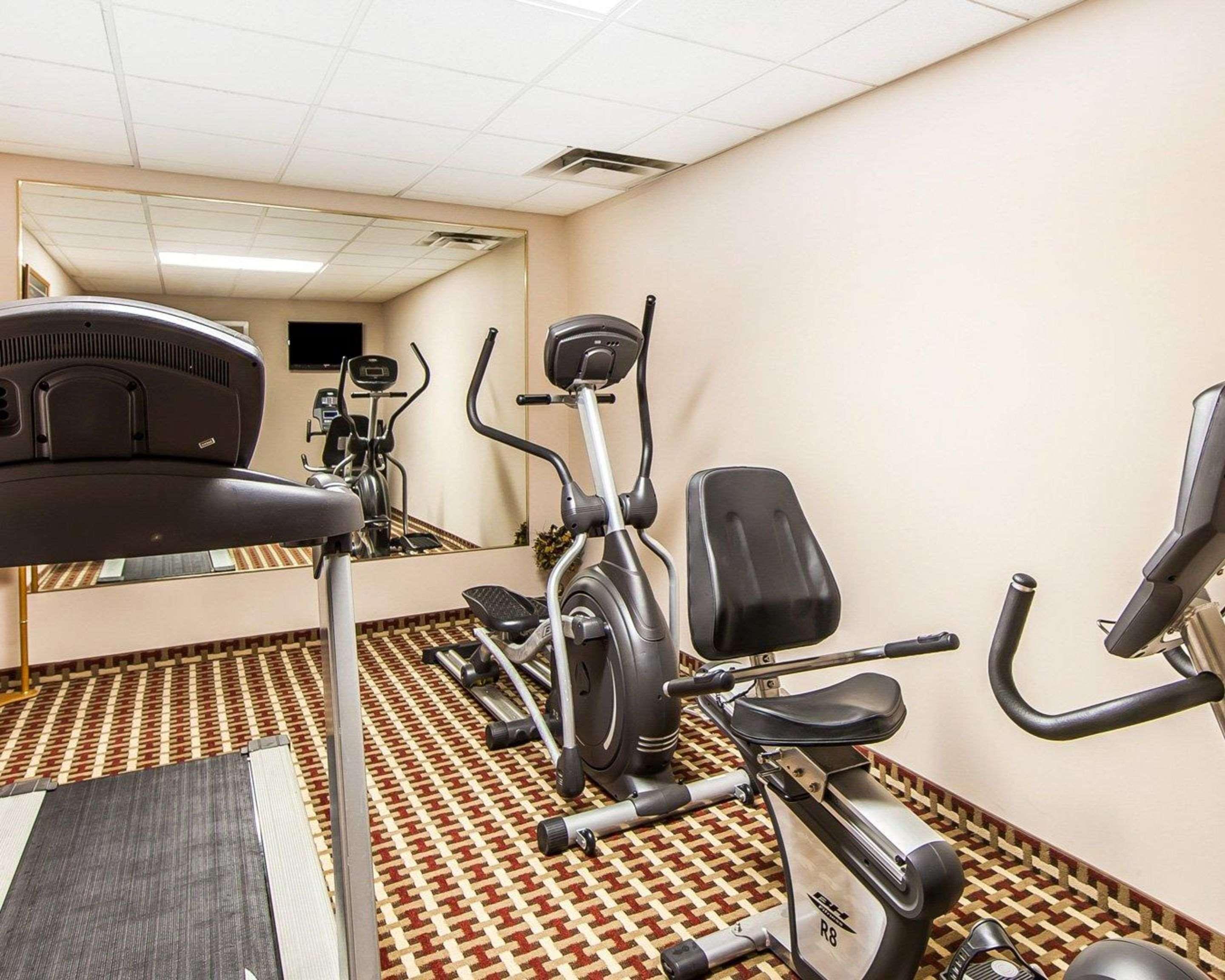 Quality Inn Seaman Экстерьер фото