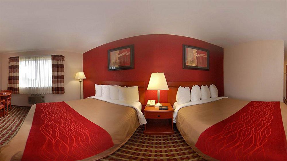 Quality Inn Seaman Экстерьер фото