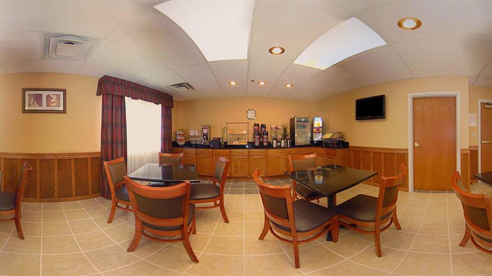 Quality Inn Seaman Экстерьер фото
