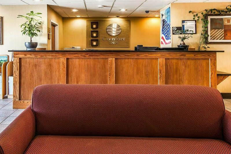 Quality Inn Seaman Экстерьер фото